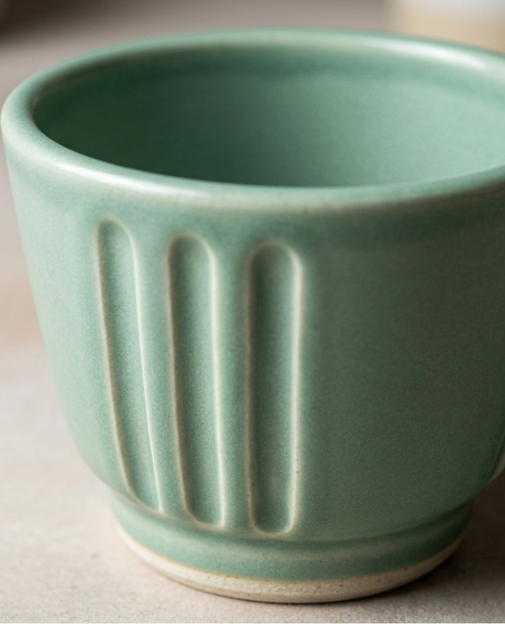 Ympxj Vertical Fluted Handleless Ceramic Water Cup 13 oz Sea Glass - Detail view